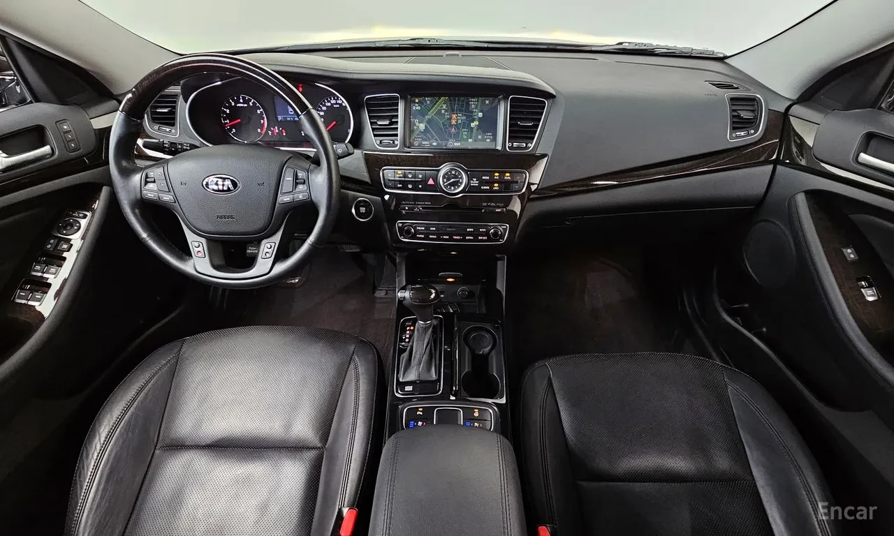 Kia K7 PRESTIGE* HEAD-UP* 360* OБДУХВАНЕ* ПОДГРЕВ* PANO, снимка 4 - Автомобили и джипове - 55728201