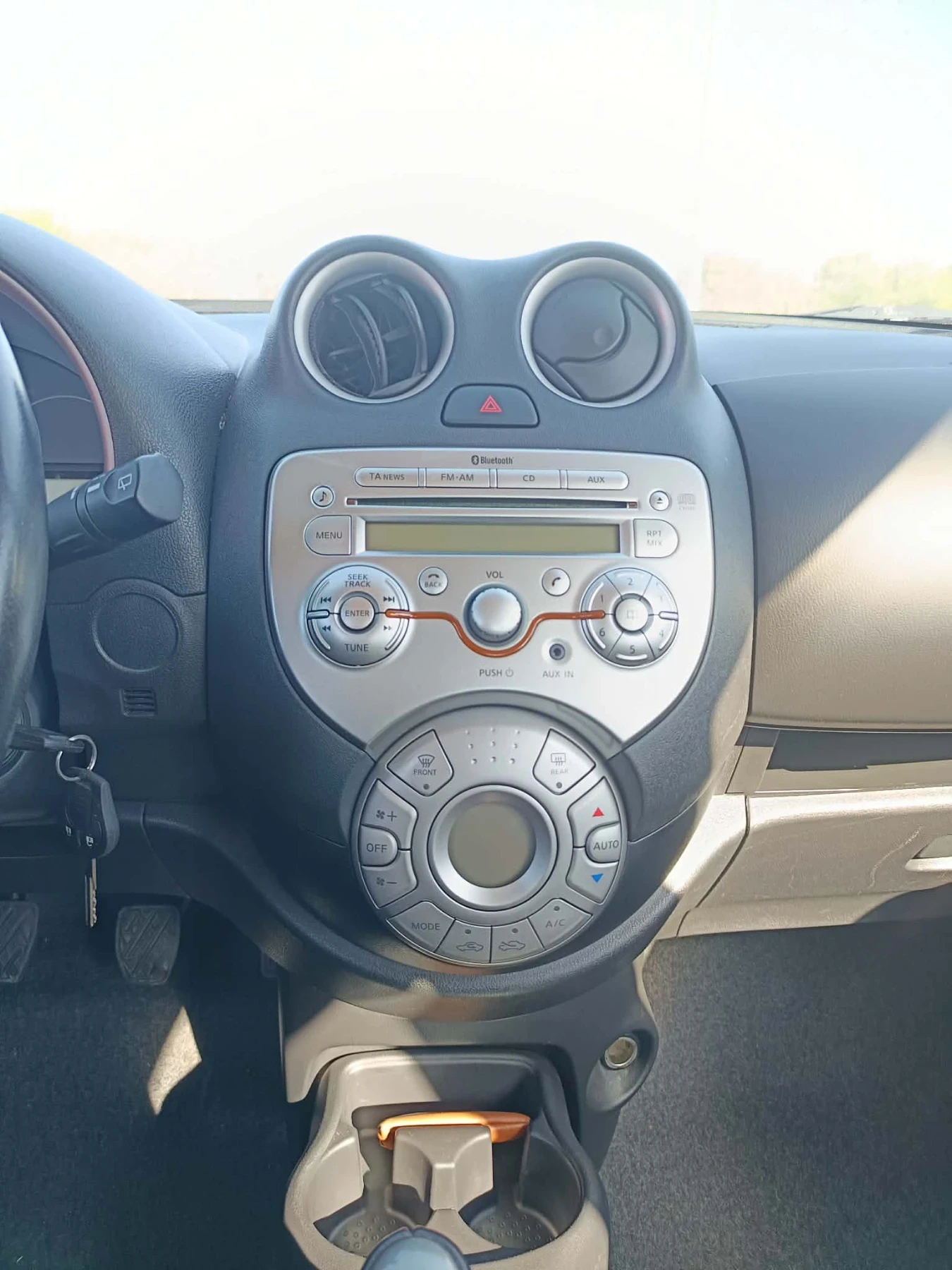 Nissan Micra, снимка 14 - Автомобили и джипове - 56012717