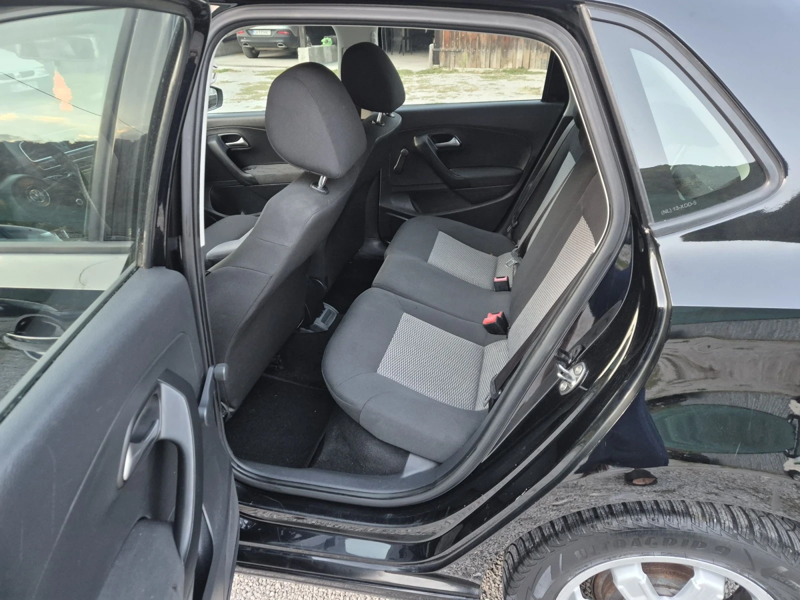 VW Polo 1.2 TDI EURO 5, снимка 9 - Автомобили и джипове - 56154866