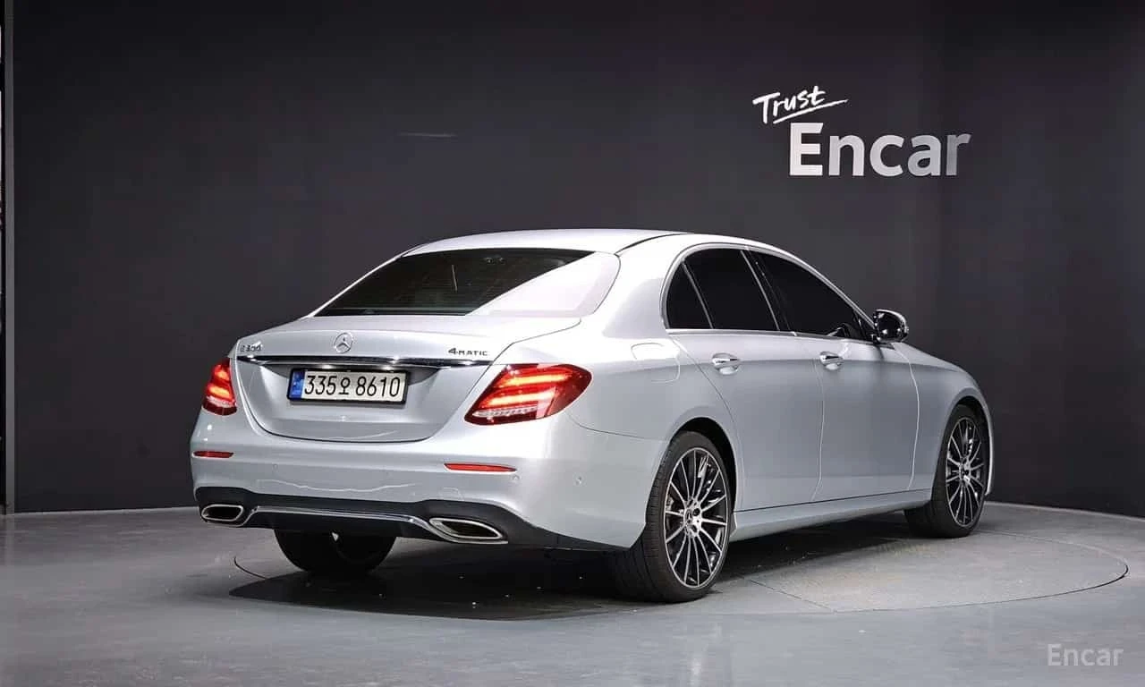 Mercedes-Benz E 300 4MATIC AMG Line/�������/�����/360/�����/ | Mobile.bg � ����������� 2