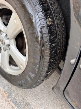 Toyota Rav4 2.2D4-D 136 hp 4x4 - 9000 лв. / 4601.63 € - 72526452 9