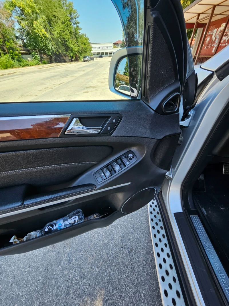 Mercedes-Benz GL 320, снимка 9 - Автомобили и джипове - 51772188