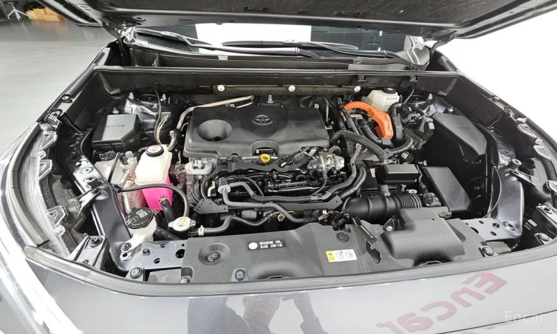 Toyota Rav4, снимка 6 - Автомобили и джипове - 53160065