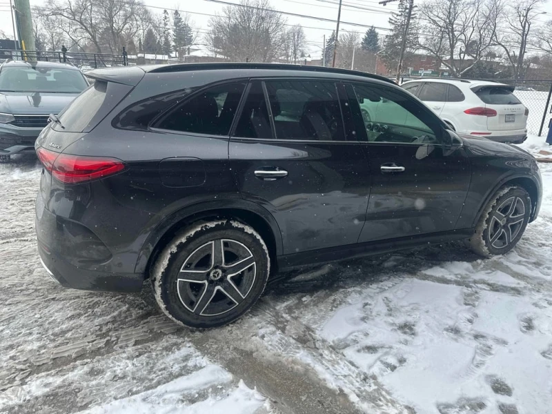 Mercedes-Benz GLC 300 4MATIC * AMG Line * DISTRONIC * 360  * ПАНОРАМА * , снимка 3 - Автомобили и джипове - 53418458