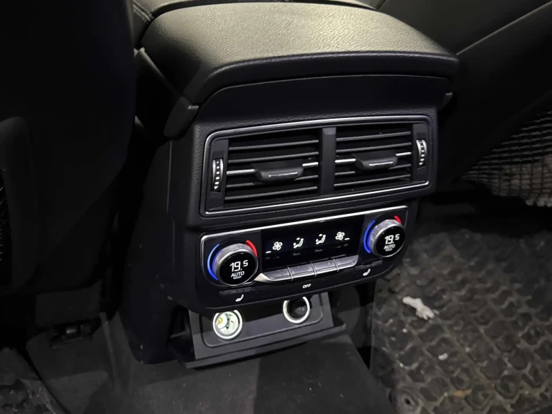 Audi Q7 * CARFAX* ОБДУХВАНЕ* ПАНОРАМА* , снимка 10 - Автомобили и джипове - 53495663