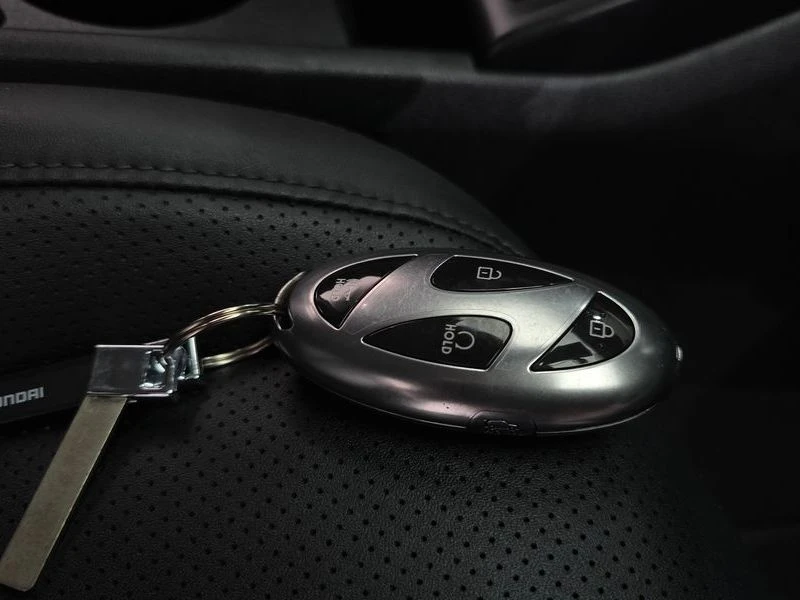 Hyundai Kona * PREMIUM* 1.6* TURBO* 2WD* ЦЕНАДОБГ!* , снимка 17 - Автомобили и джипове - 55603788