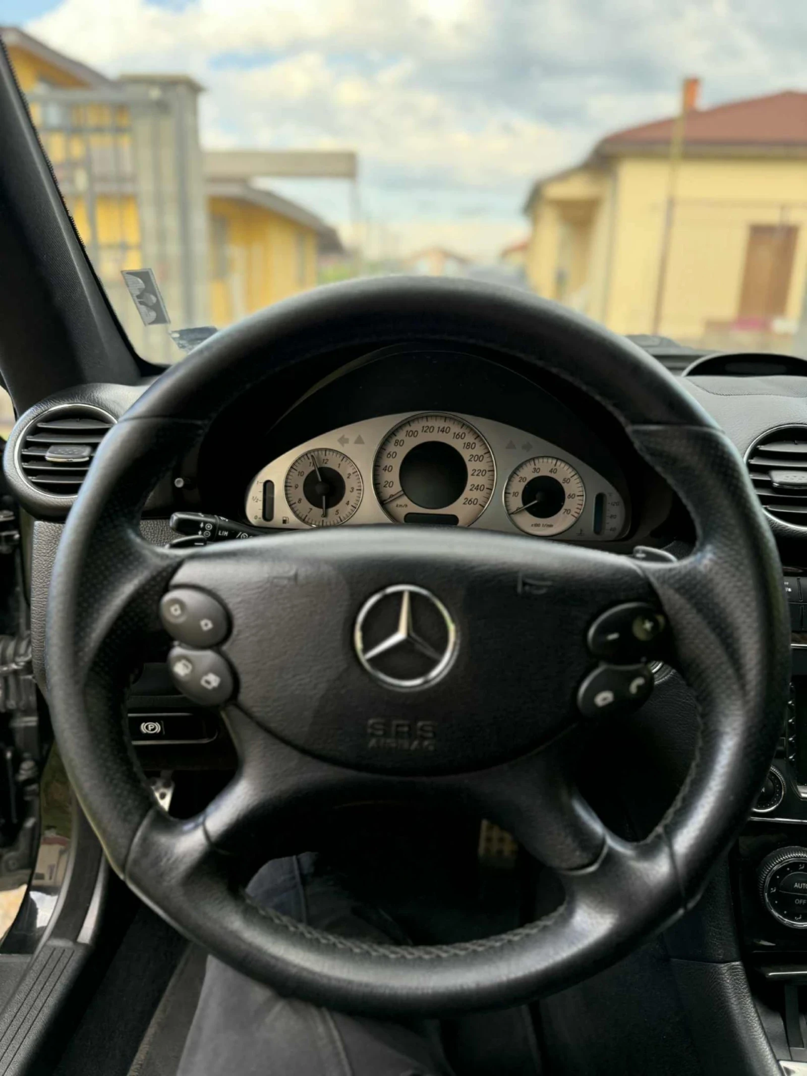 Mercedes-Benz CLK 280 - изображение 6