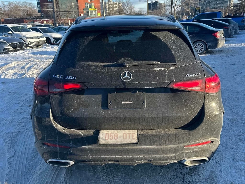 Mercedes-Benz GLC 300 4MATIC * AMG Line * DISTRONIC * 360  * ПАНОРАМА *  - изображение 4