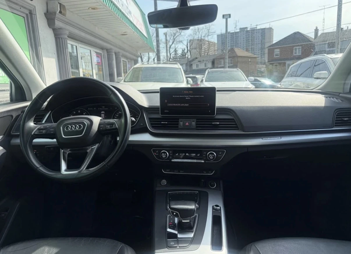Audi Q5 2.0TFSI / ПАНОРАМА / ЧЕРЕН САЛОН / CARFAX /, снимка 9 - Автомобили и джипове - 54503865