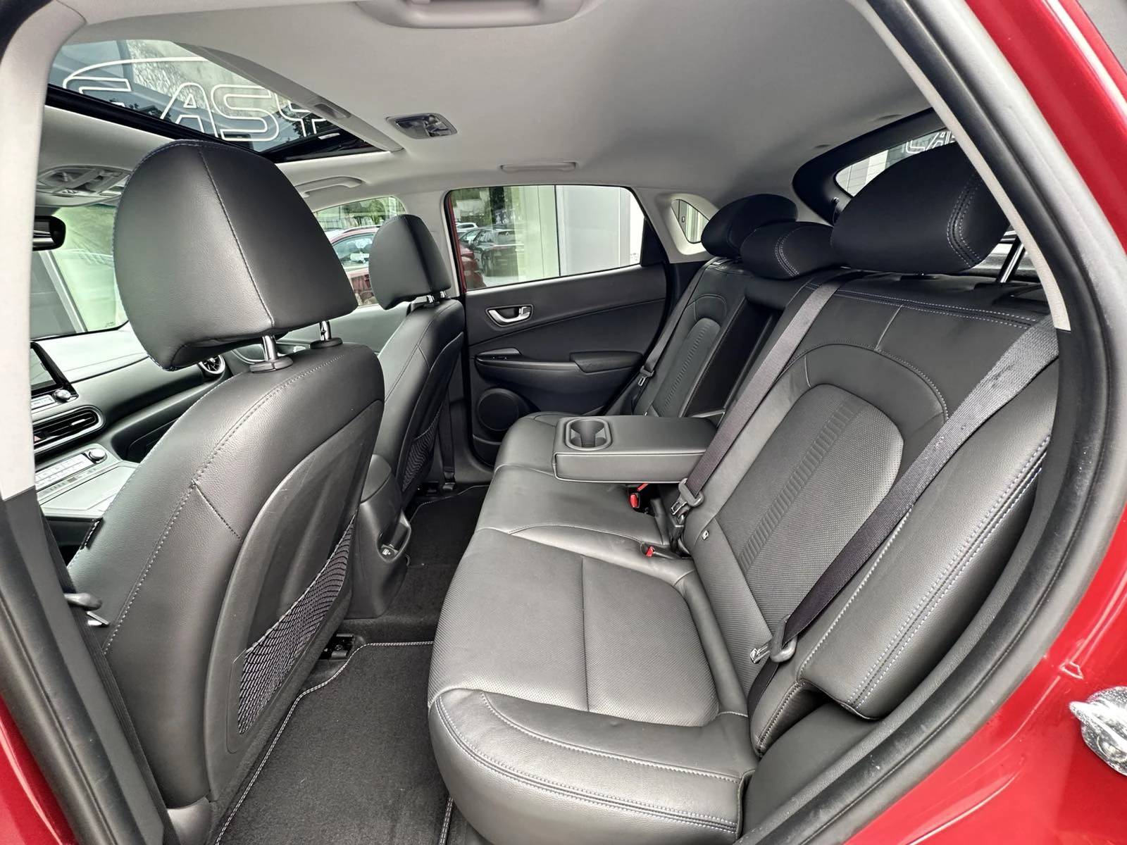 Hyundai Kona PREMIUM/NAVI/LED/HUD/, снимка 16 - Автомобили и джипове - 55134640