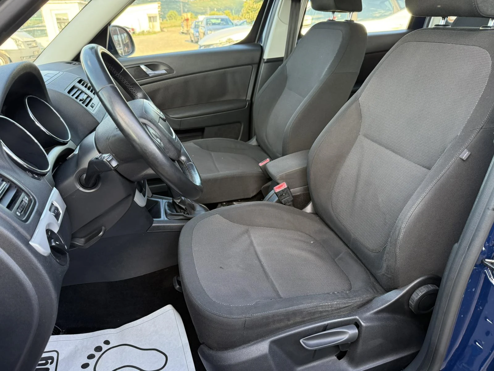 Skoda Yeti 1.2TSi 105kc, снимка 11 - Автомобили и джипове - 55463716