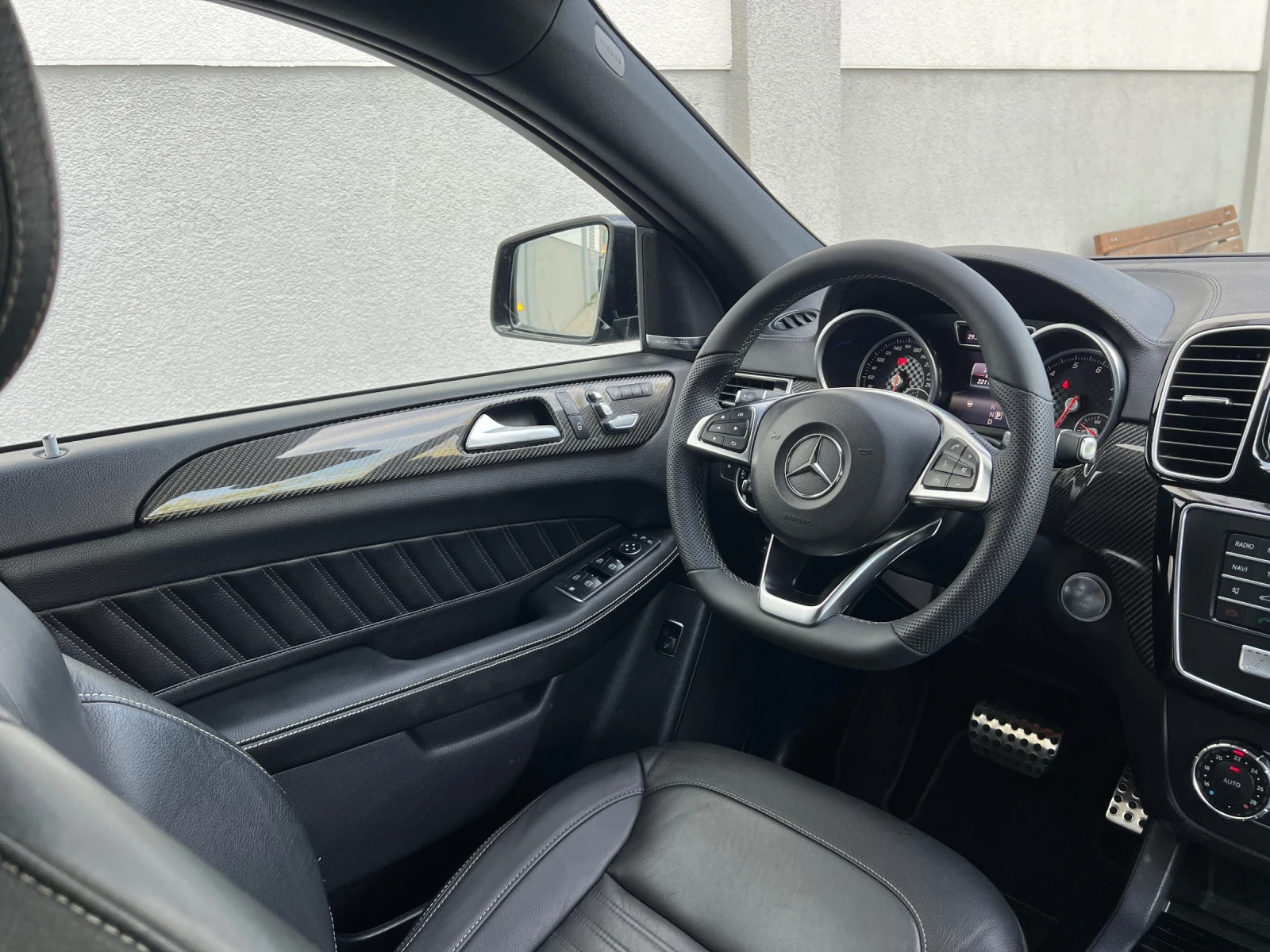Mercedes-Benz GLE 43 AMG Coupe 3xTop.!!, снимка 15 - Автомобили и джипове - 55657565