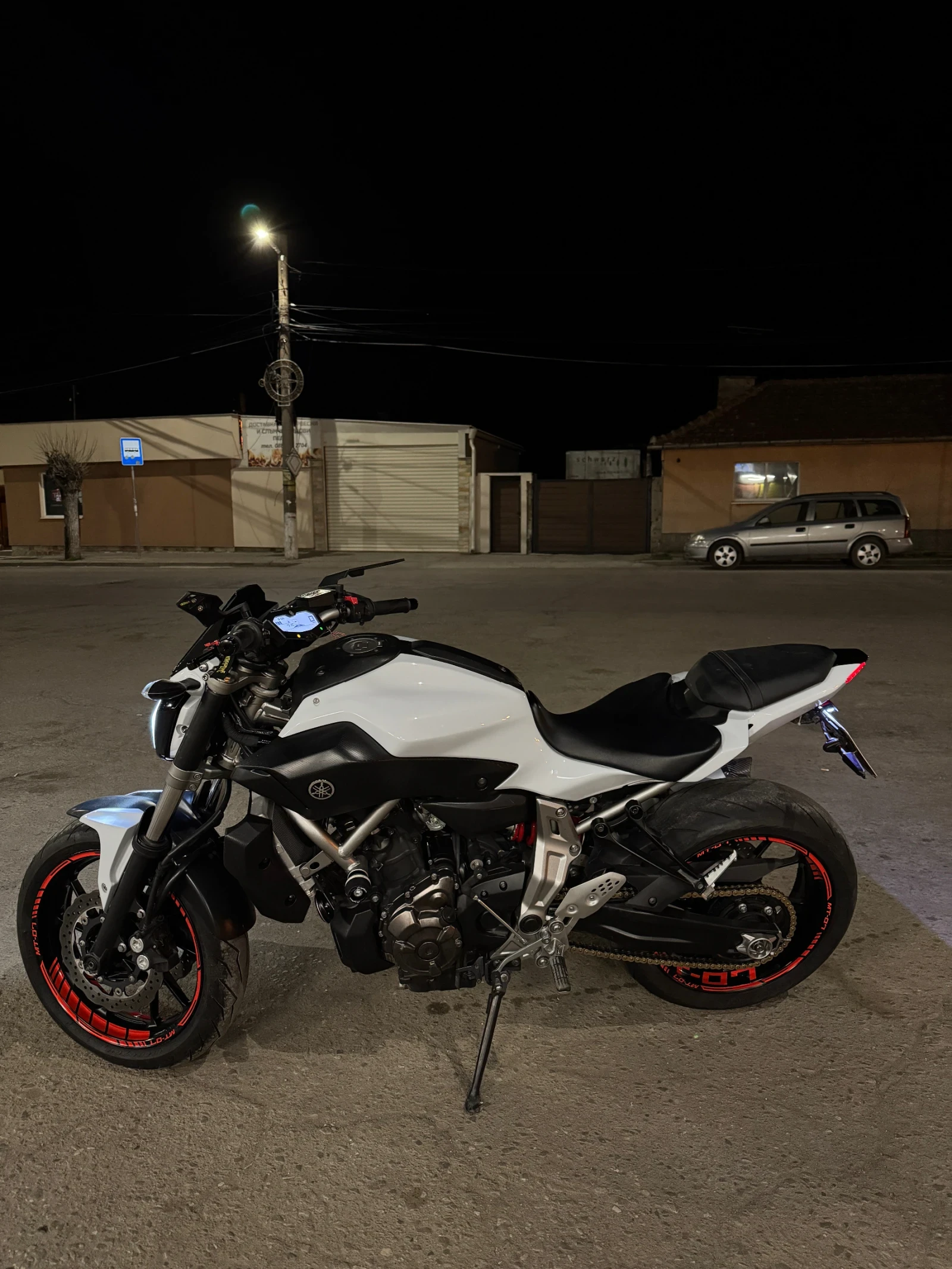 Yamaha Mt-07, снимка 2 - Мотоциклети и мототехника - 55380321