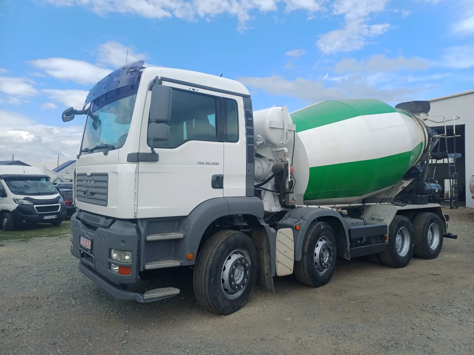 Бетон миксер Man 32 400