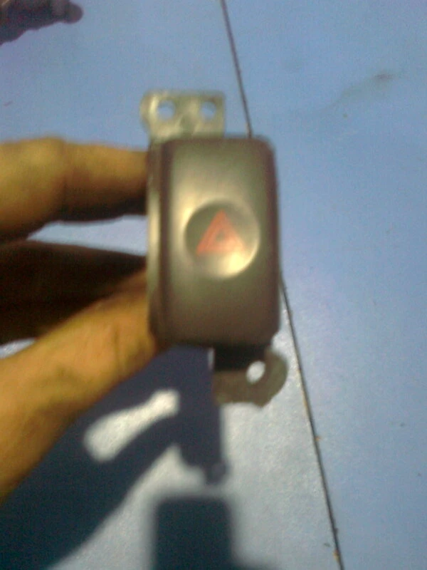 Копче аварийни за Субару Аутбек 01г.