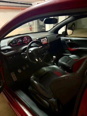 Peugeot 208 GTi   1.6 Turbo   200 к.с.   Ръчна   2015 г., снимка 12