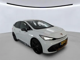 ������ Cupra Born
