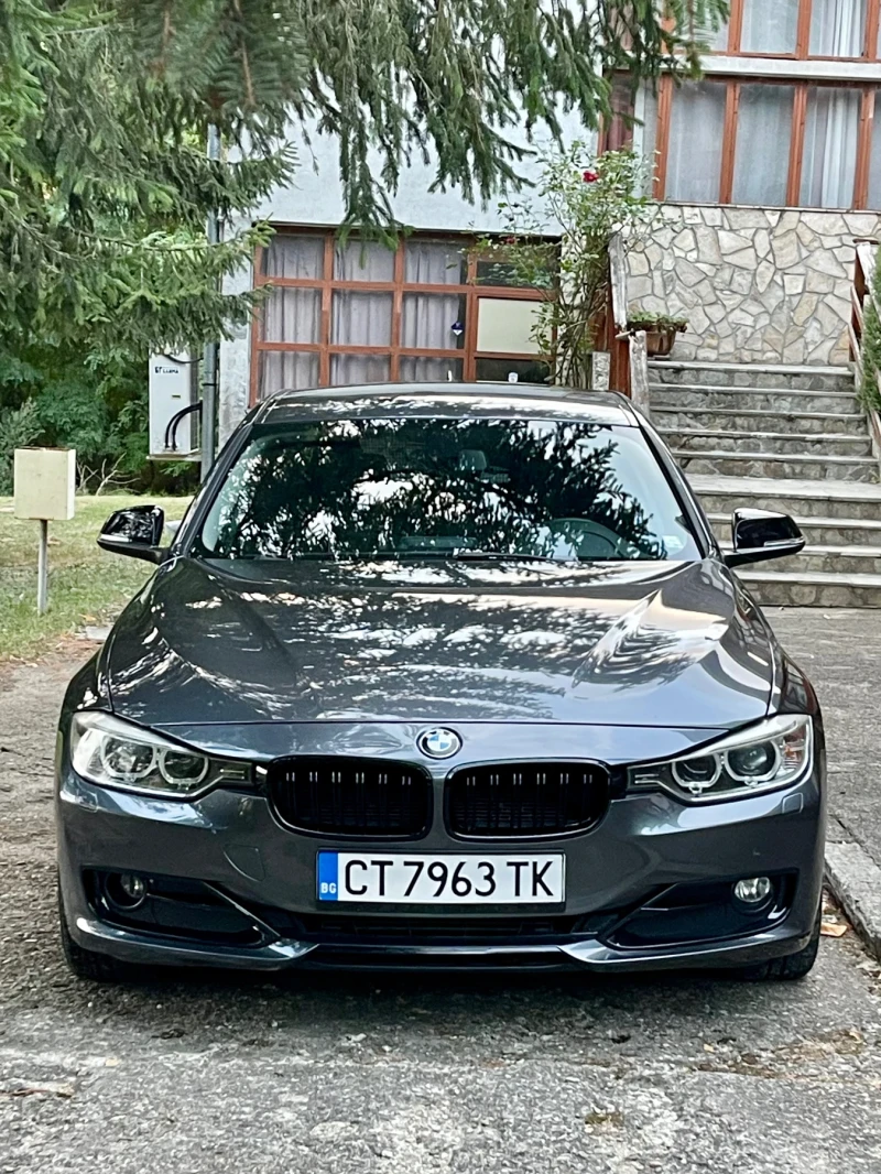 BMW 320 Sport/Carplay/Navi/2.0, снимка 2 - Автомобили и джипове - 47324787