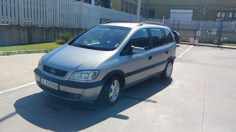 Opel Zafira, снимка 2 - Автомобили и джипове - 47347177