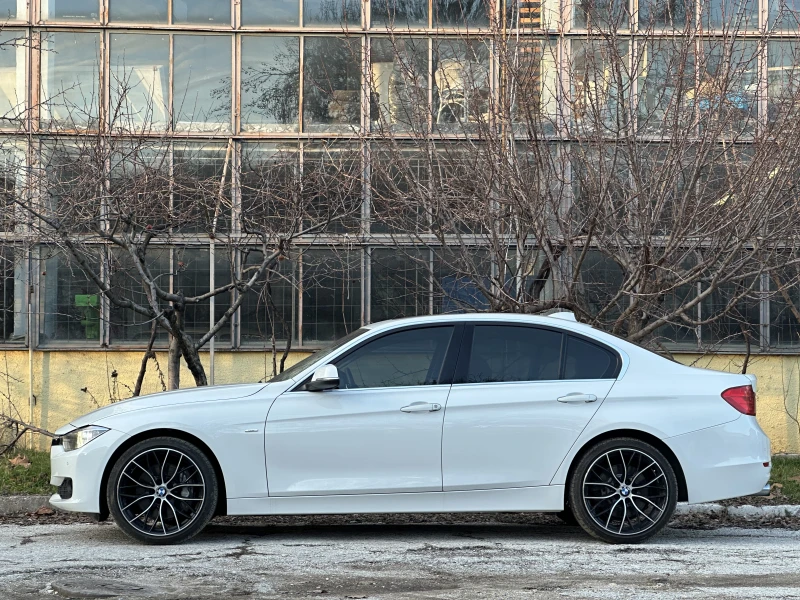 BMW 335 i Luxury, снимка 3 - Автомобили и джипове - 48669713