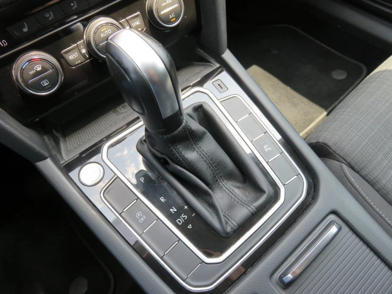 VW Passat VW Passat Var. Business 2.0 TSI OPF DSG, снимка 12 - Автомобили и джипове - 51179716