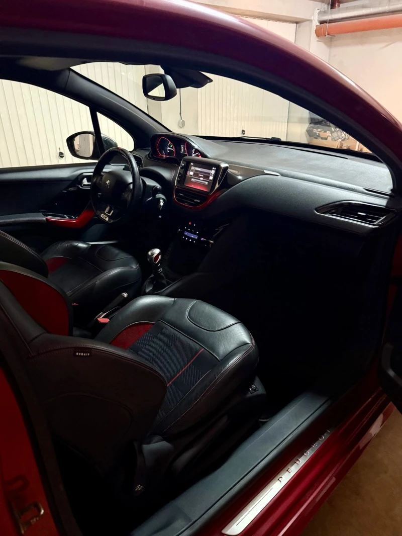 Peugeot 208 GTi TURBO 200 к.с. 2015г., снимка 9 - Автомобили и джипове - 52971636