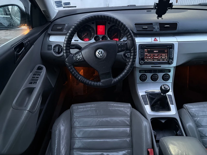 VW Passat 2.0 TDI 4 Motion, снимка 8 - Автомобили и джипове - 53192845