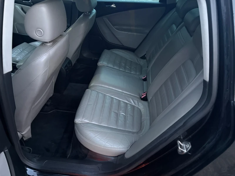 VW Passat 2.0 TDI 4 Motion, снимка 7 - Автомобили и джипове - 53192845