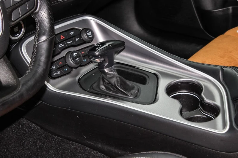 Dodge Challenger RWD * АвтоКредит* (НАЛИЧНА В БГ), снимка 14 - Автомобили и джипове - 53278073