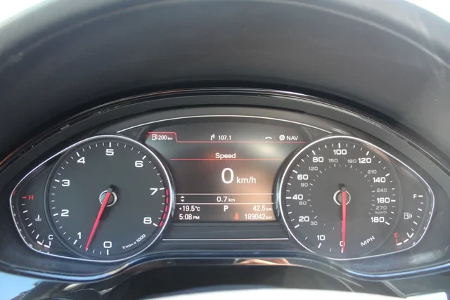 Audi A8 4.2T 360CAM/PANO/PRESTIGE LUXURY SPECIAL, снимка 13 - Автомобили и джипове - 55012192