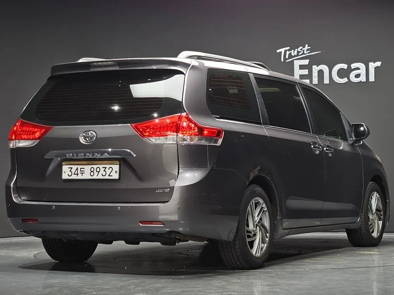 Toyota Sienna 3.5 2GR Automatic, снимка 3 - Автомобили и джипове - 55662708