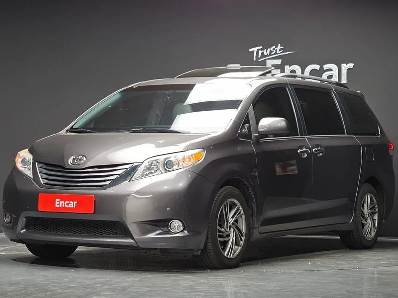 Toyota Sienna 3.5 2GR Automatic