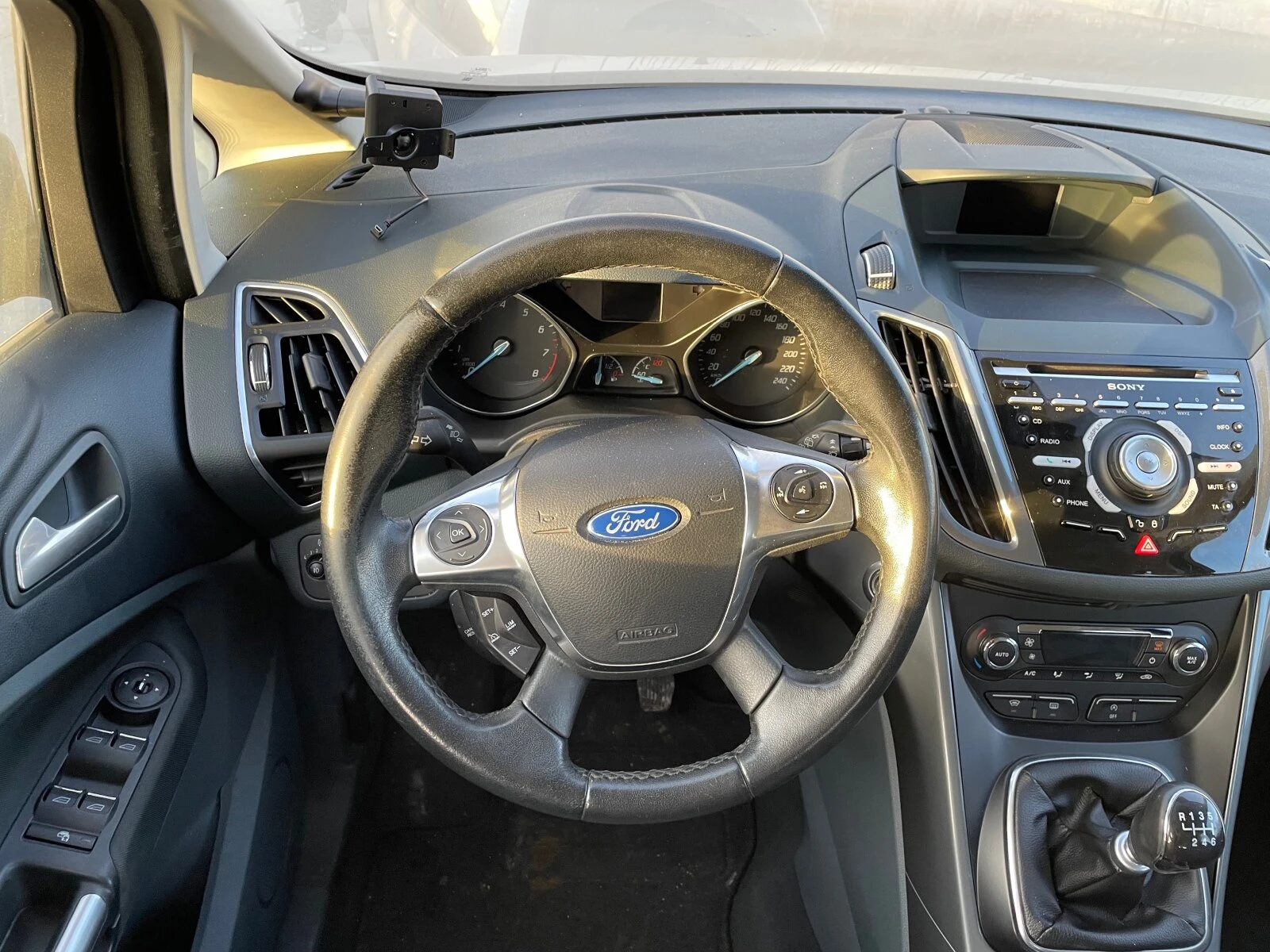 Ford C-max 1.0i 125кс - изображение 9