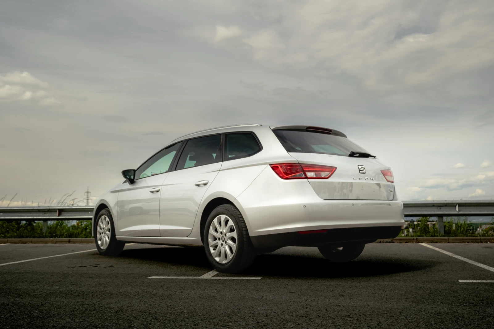 Seat Leon 1.4 TGI ST, снимка 4 - Автомобили и джипове - 53818175