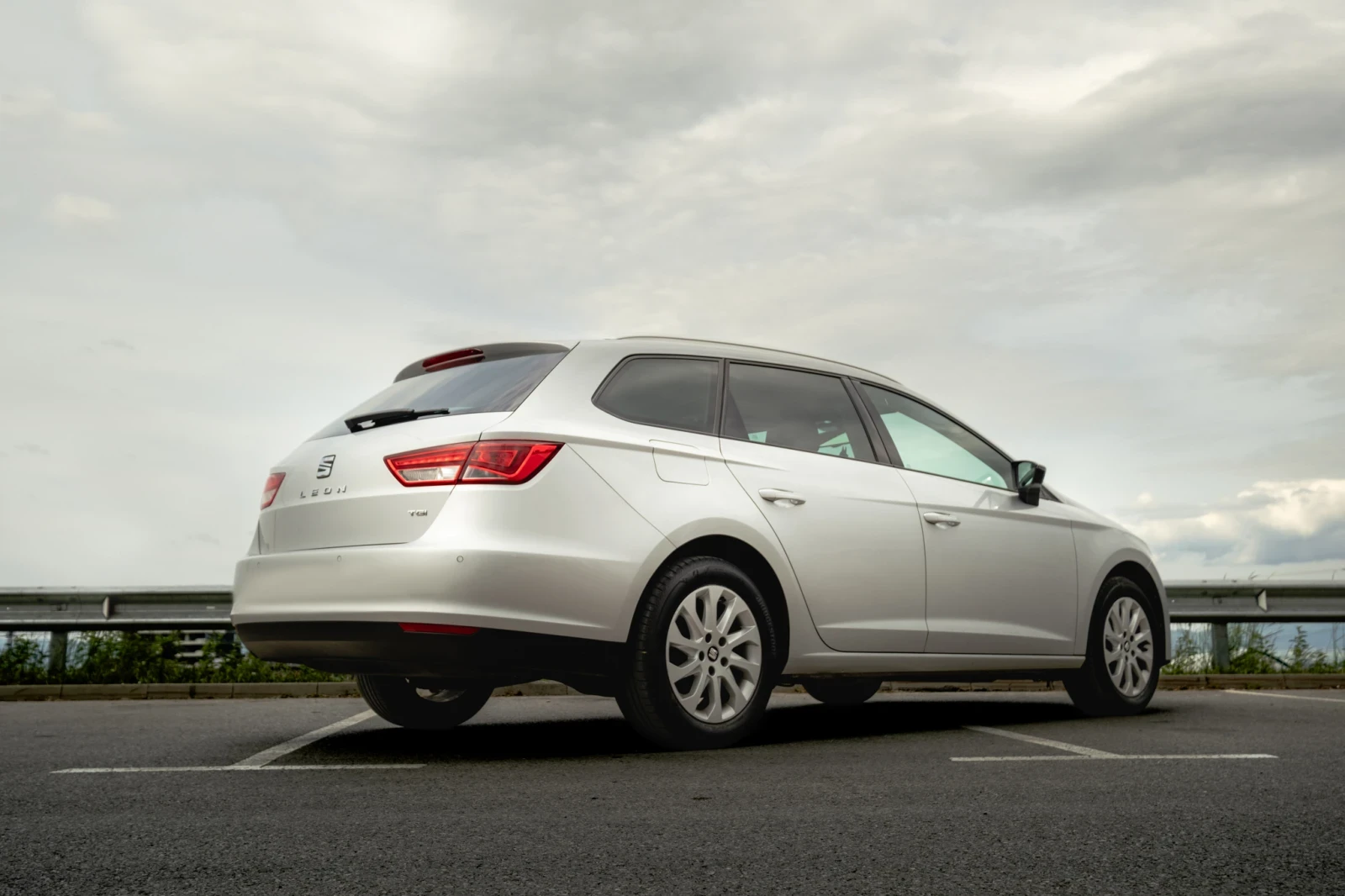 Seat Leon 1.4 TGI ST, снимка 5 - Автомобили и джипове - 53818175