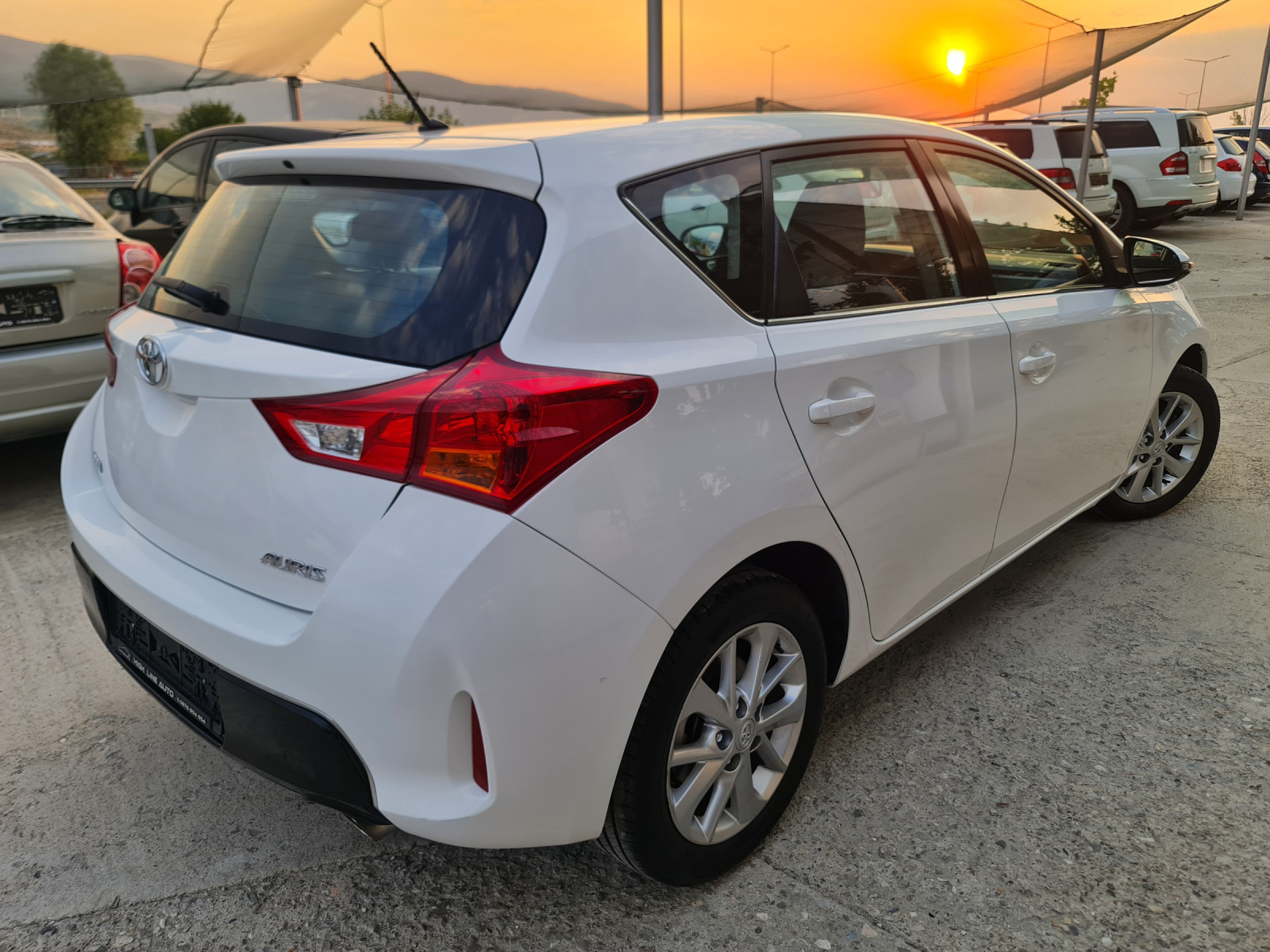 Toyota Auris 1.6 VVTI Камера Hands Free Климатроник Евро 5 - изображение 4