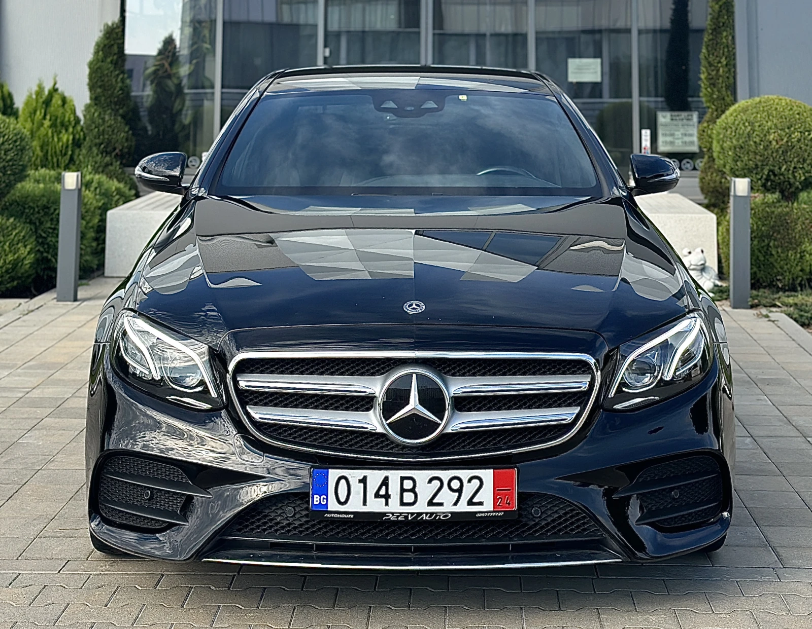 Mercedes-Benz E 220 FACELIFT#AMG#4 MATIC#DISTRONIK#360 VIEW#PODGREV# - изображение 2