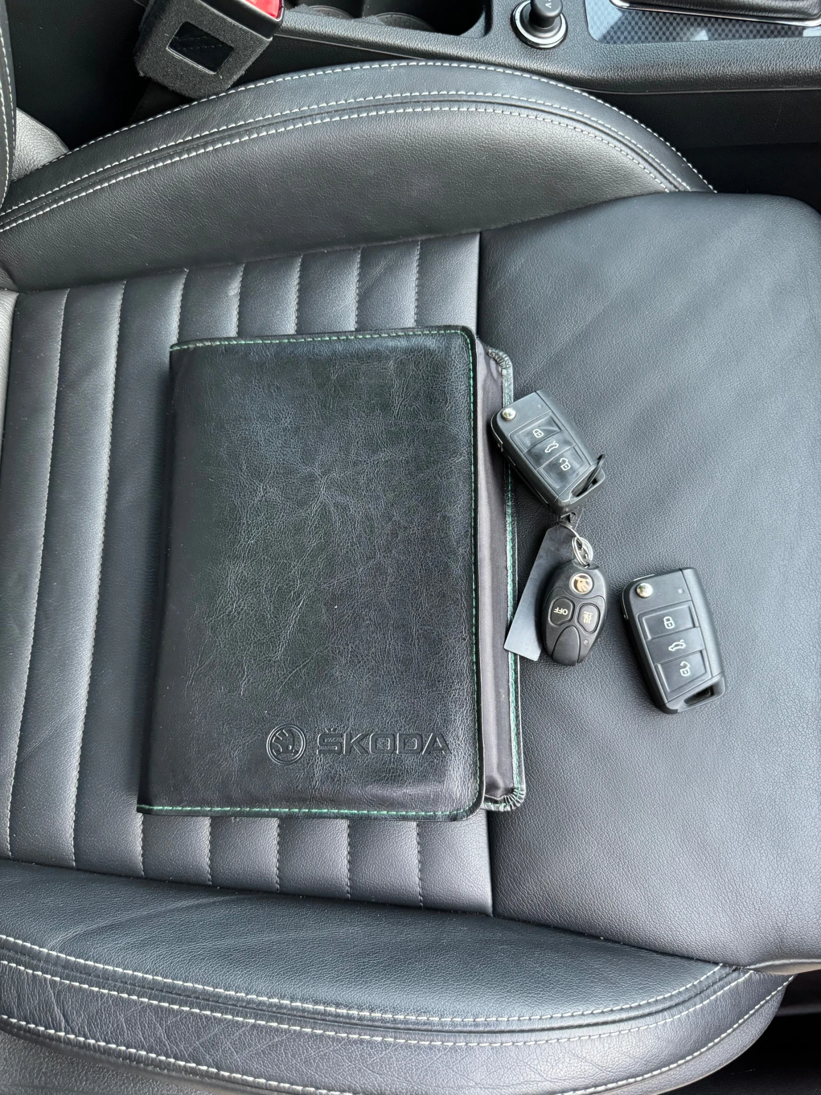 Skoda Octavia  2.0 TDI VRS* DSTR* PANORAMA* CANTON* KEYLESS | Mobile.bg   17