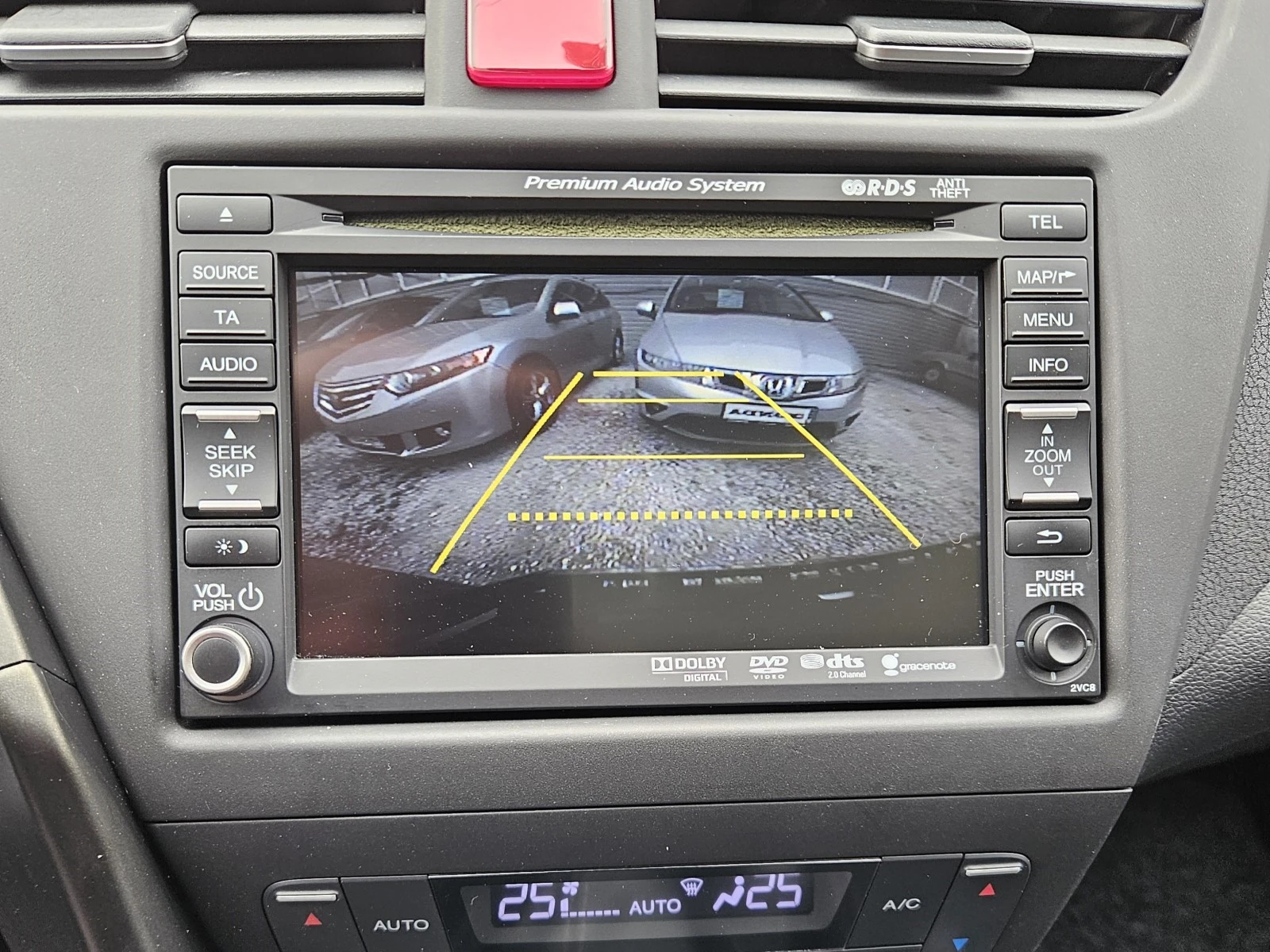 Honda Civic 1.8i-VTEC Keyless NAVI Panorama TUV 2027. | Mobile.bg   12