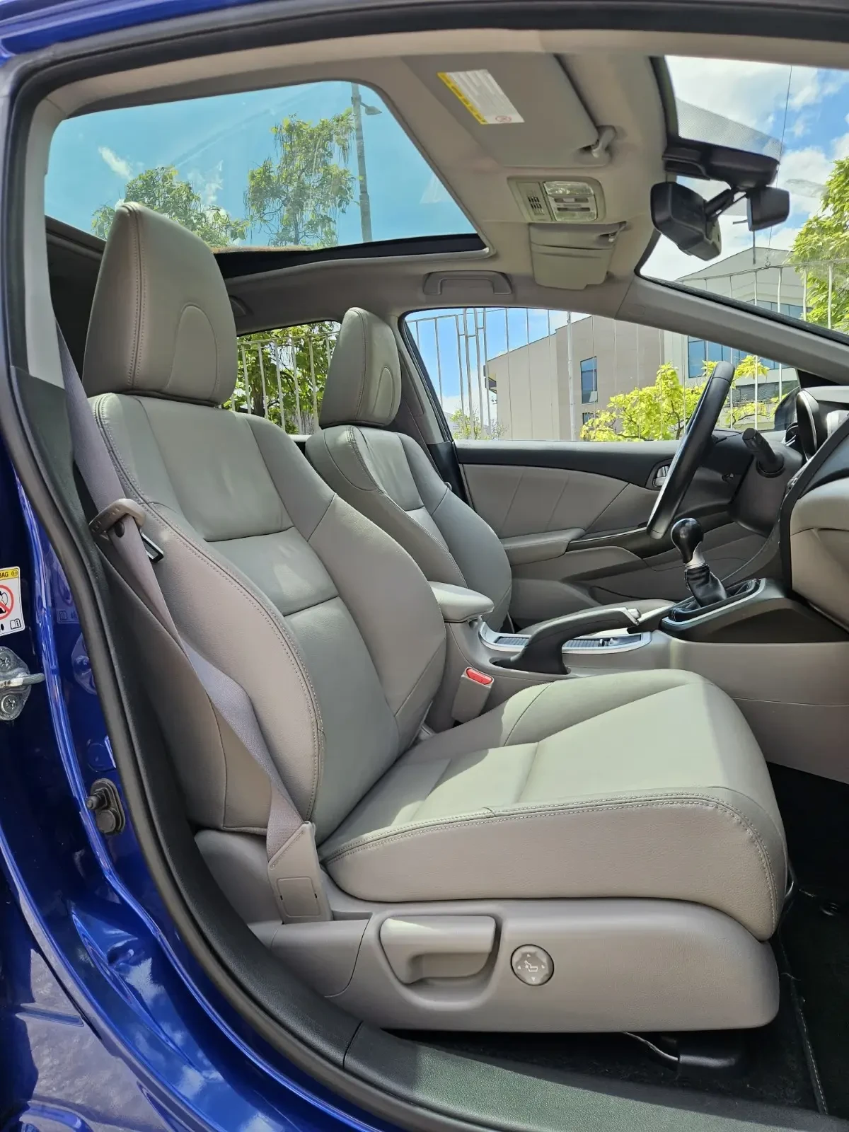 Honda Civic 1.8i-VTEC Keyless NAVI Panorama TUV 2027. | Mobile.bg   14