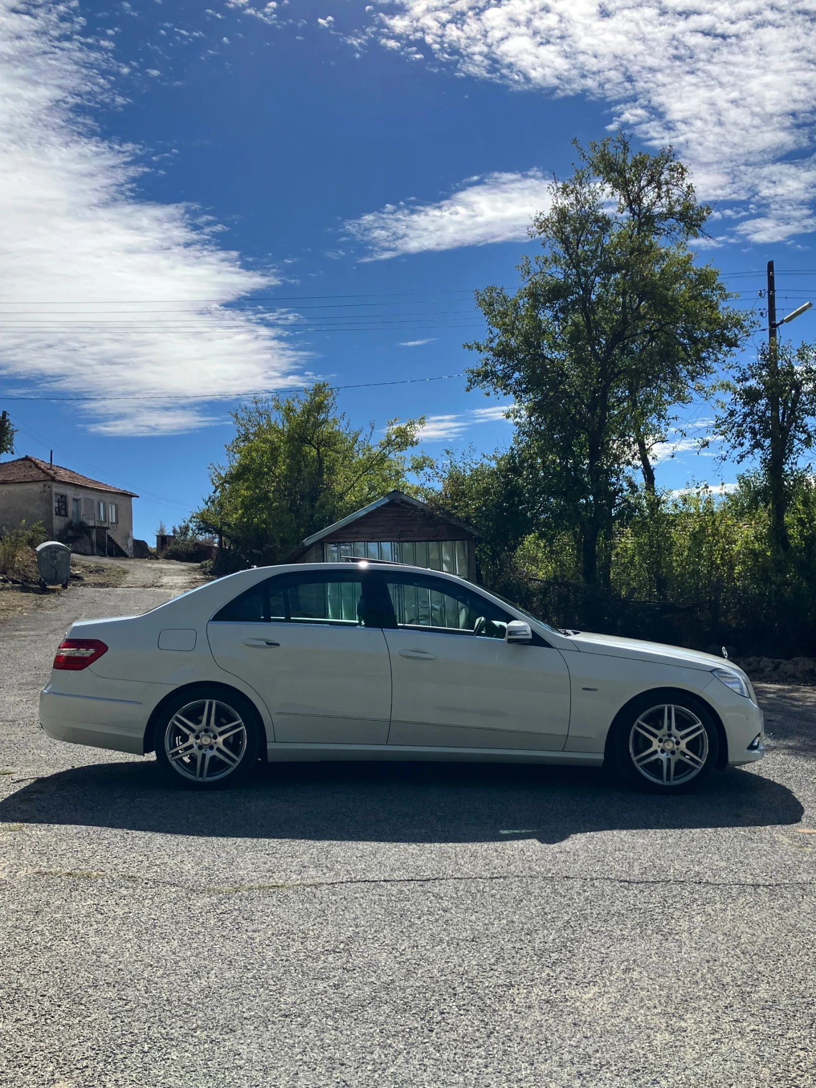 Mercedes-Benz E 220  - изображение 8