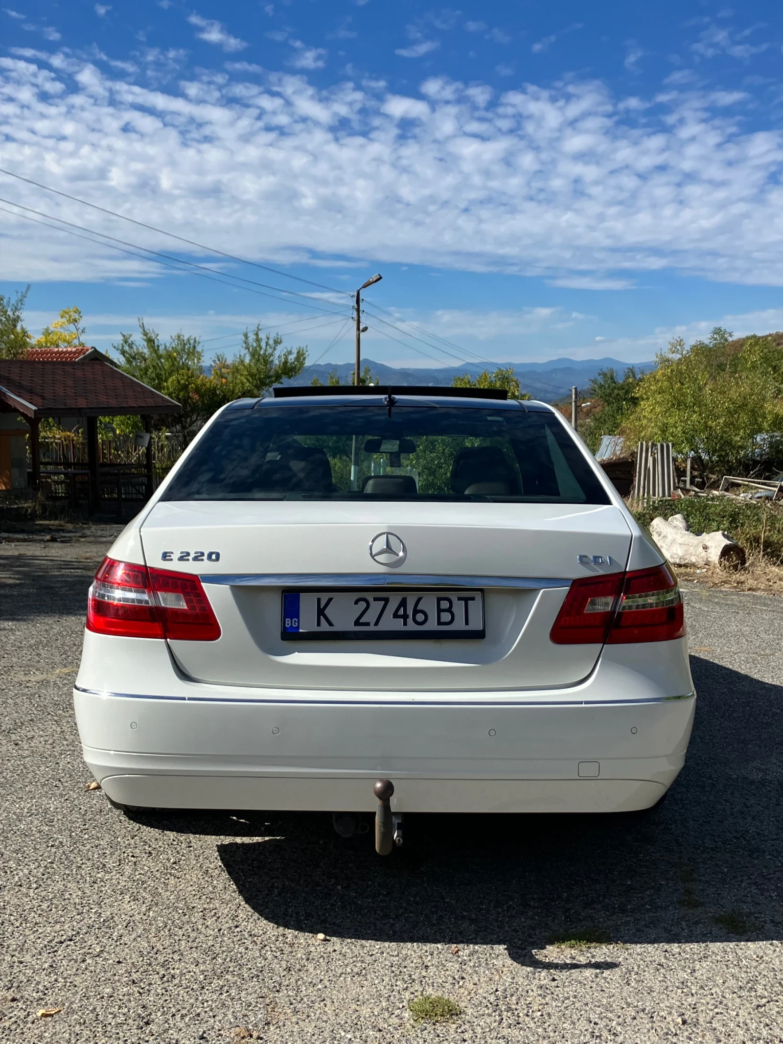 Mercedes-Benz E 220  - изображение 4