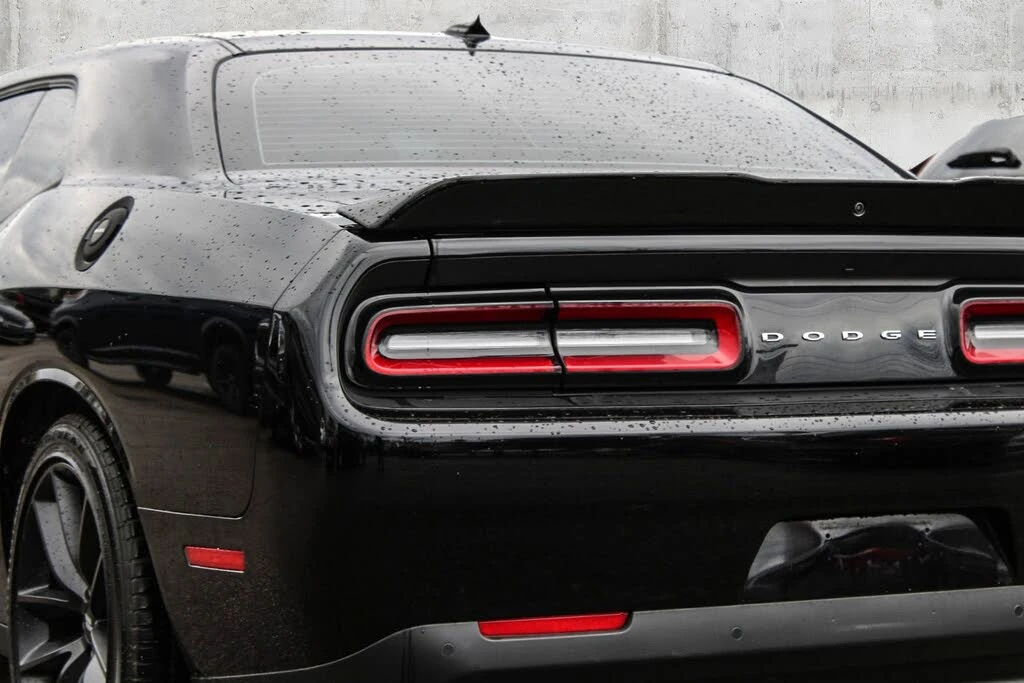 Dodge Challenger RWD * АвтоКредит* (НАЛИЧНА В БГ) - изображение 6