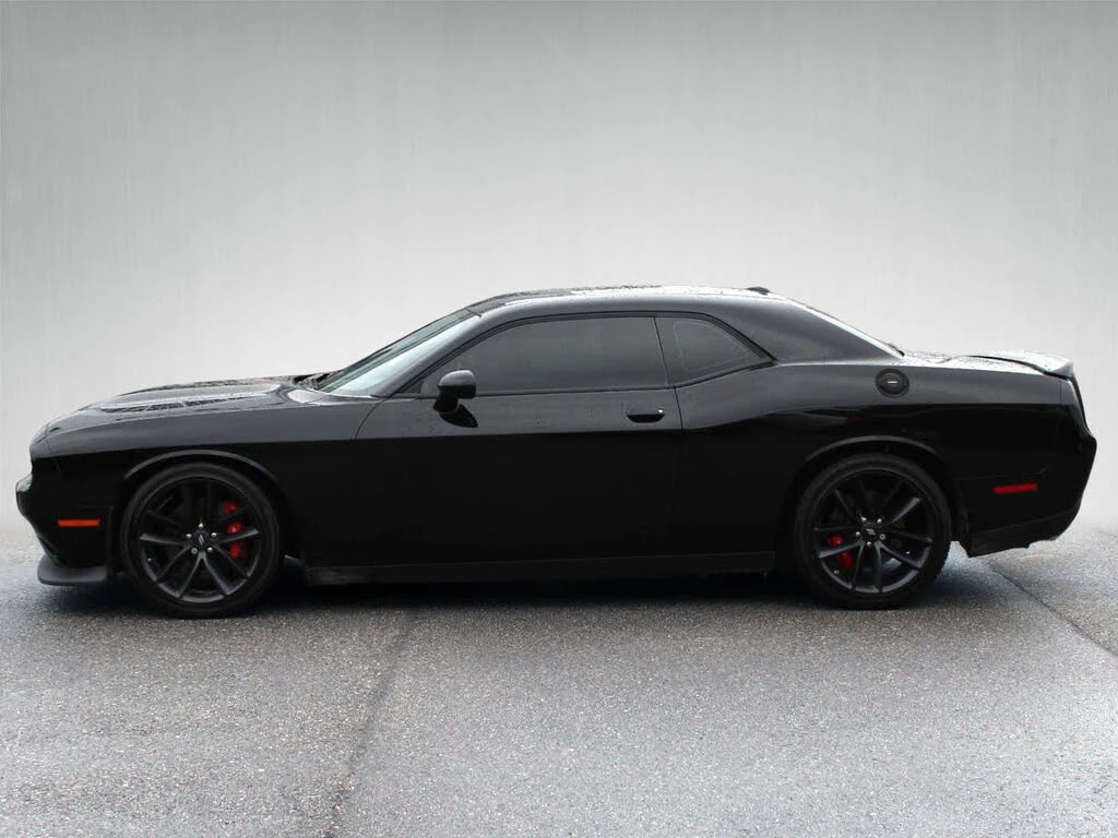 Dodge Challenger RWD * АвтоКредит* (НАЛИЧНА В БГ) - изображение 3