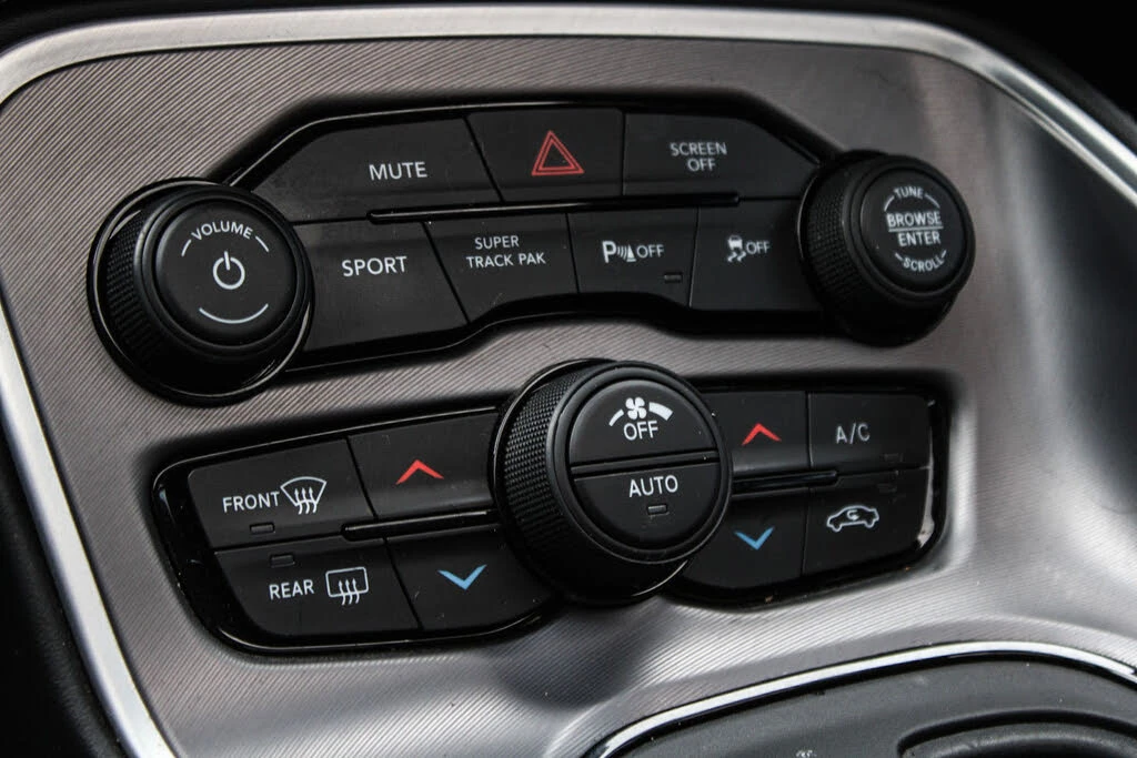 Dodge Challenger RWD * ����������* (������� � ��) | Mobile.bg � ����������� 13