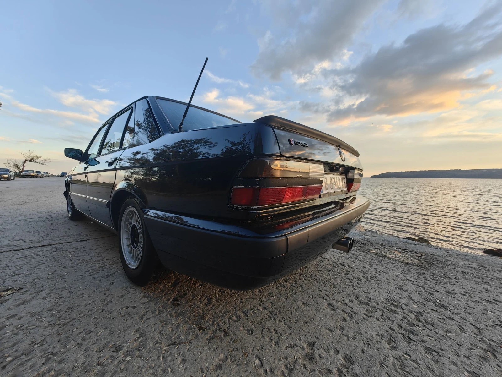 BMW 520 520i, снимка 12 - Автомобили и джипове - 53990321