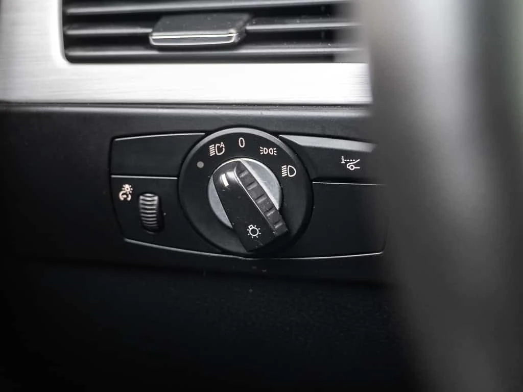 BMW M5  5.0L V10 RWD / CARFAX /HEAD UP /HARMAN KARDON/ | Mobile.bg � ����������� 14