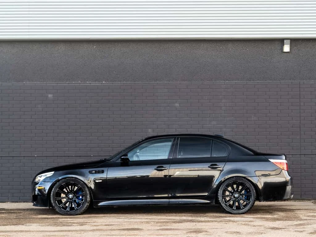BMW M5  5.0L V10 RWD / CARFAX /HEAD UP /HARMAN KARDON/ | Mobile.bg � ����������� 3