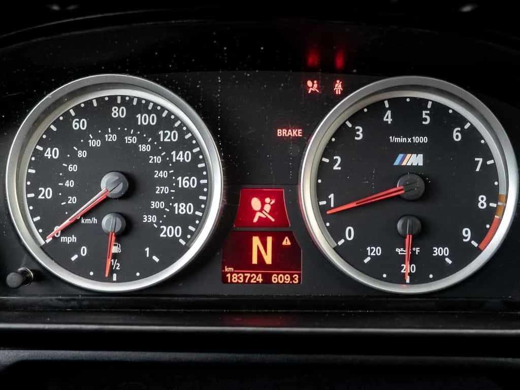 BMW M5  5.0L V10 RWD / CARFAX /HEAD UP /HARMAN KARDON/ | Mobile.bg � ����������� 11