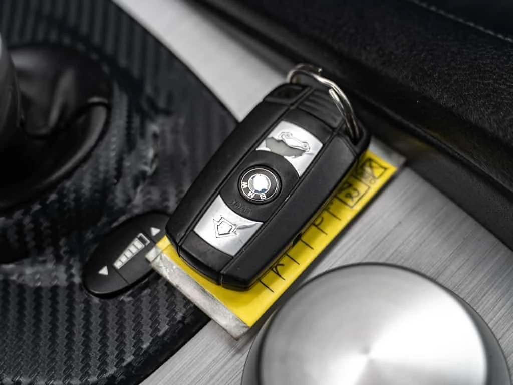 BMW M5  5.0L V10 RWD / CARFAX /HEAD UP /HARMAN KARDON/ | Mobile.bg � ����������� 13